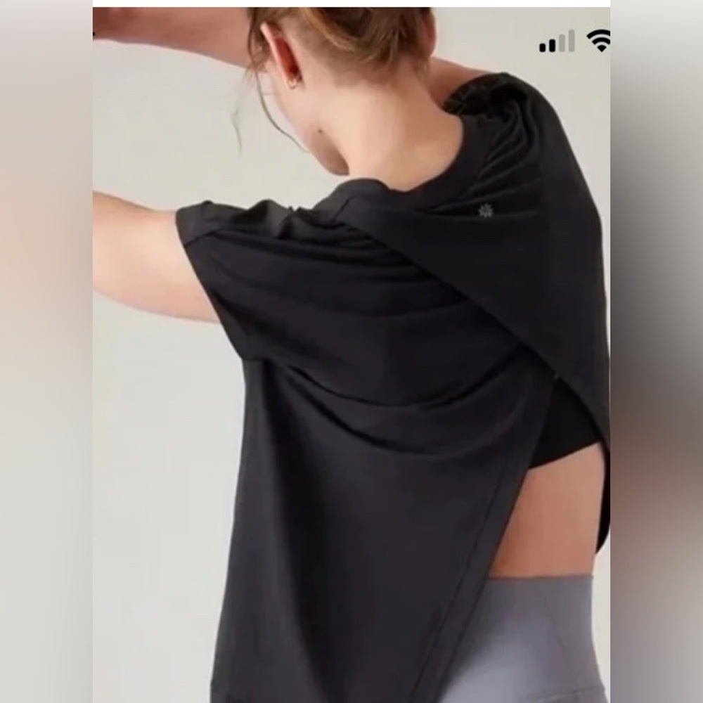ATHLETA Black Tie Back Short Sleeve Workout or Yoga Top